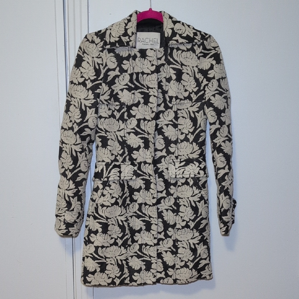 🧨3/110$🧨 Rachel Black and Cream Floral Blazer